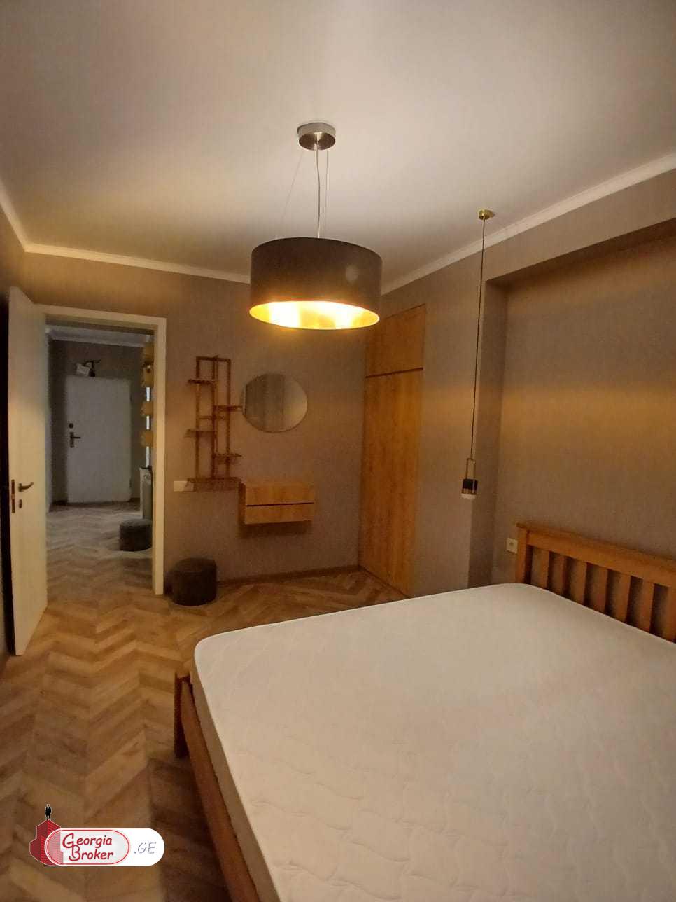 продается квартира с новым ремонтом 2-комнаты