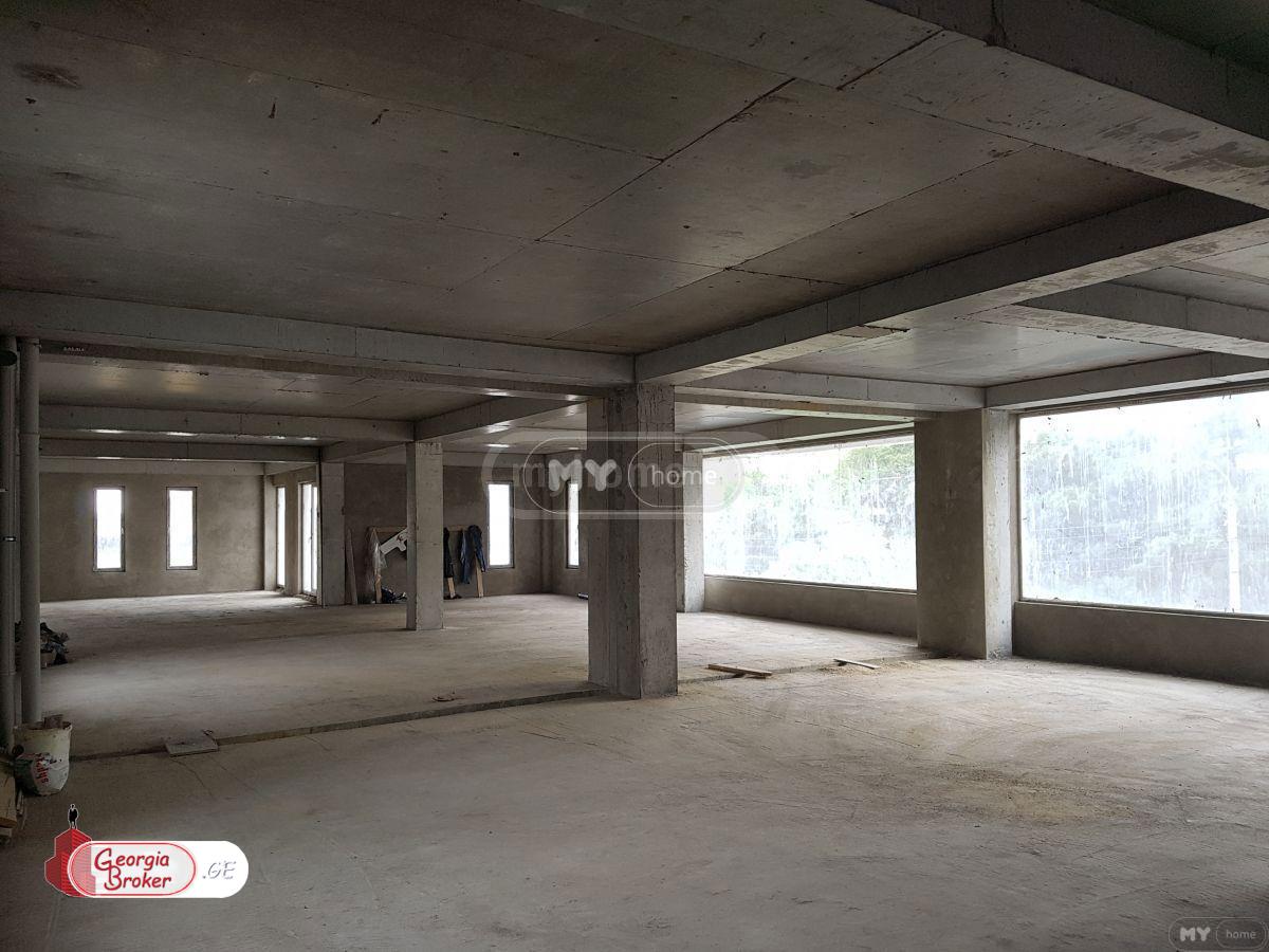 იყიდება ახალი გარემონტებული საოფისე ფართი