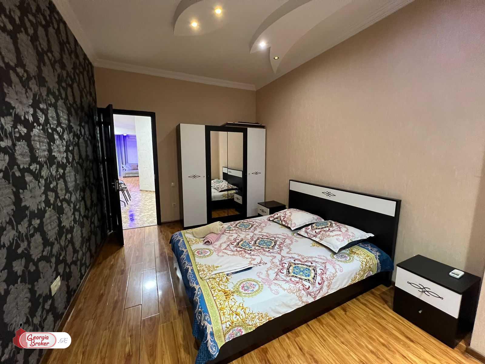 nearly repaired 3-room apartment for sale