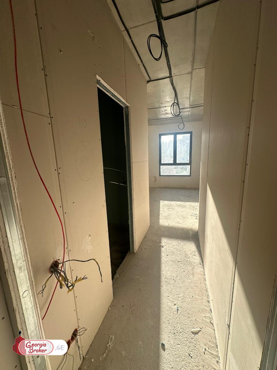 იყიდება ახალი გარემონტებული 3 ოთახიანი ბინა