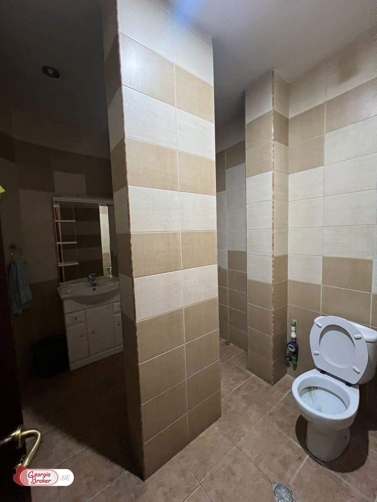 იყიდება ახალი გარემონტებული საოფისე ფართი