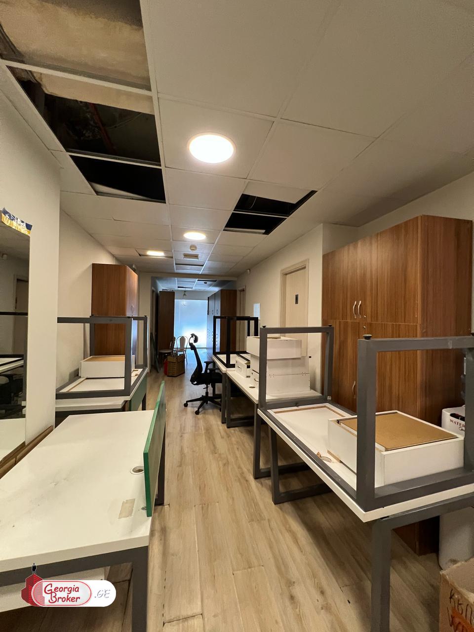 იყიდება ახალი გარემონტებული 7 ოთახიანი ბინა