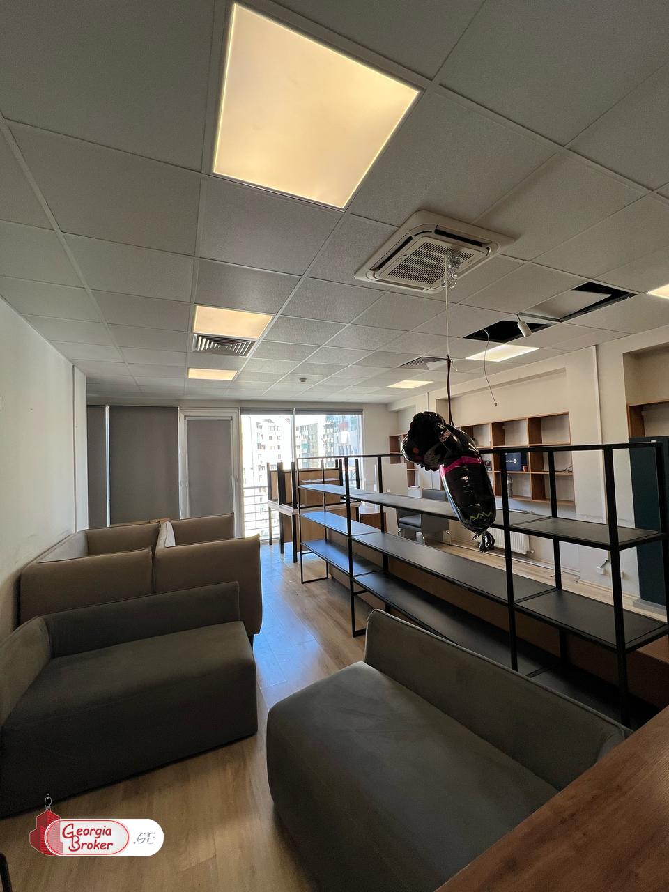 იყიდება ახალი გარემონტებული 7 ოთახიანი ბინა