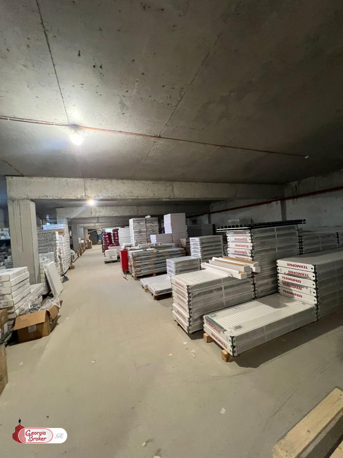 ქირავდება ახალი გარემონტებული სავაჭრო ფართი