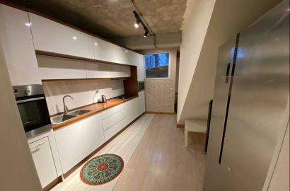 продается дом с новым ремонтом 5-комнат