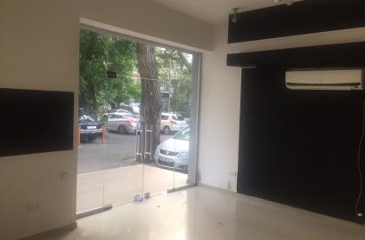 продается торговое помещение с новым ремонтом