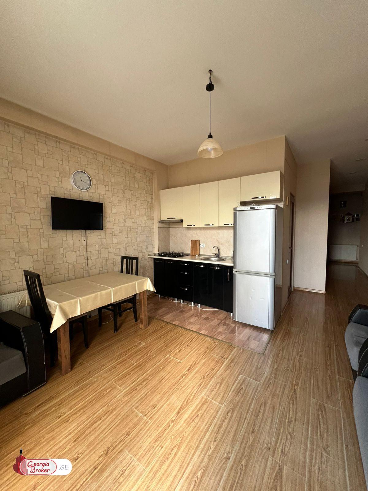 იყიდება ახალი გარემონტებული 2 ოთახიანი ბინა