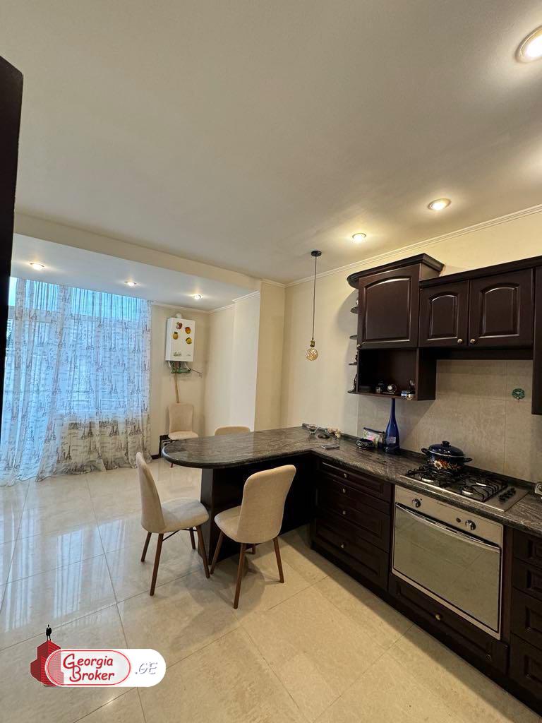 nearly repaired 3-room apartment for sale