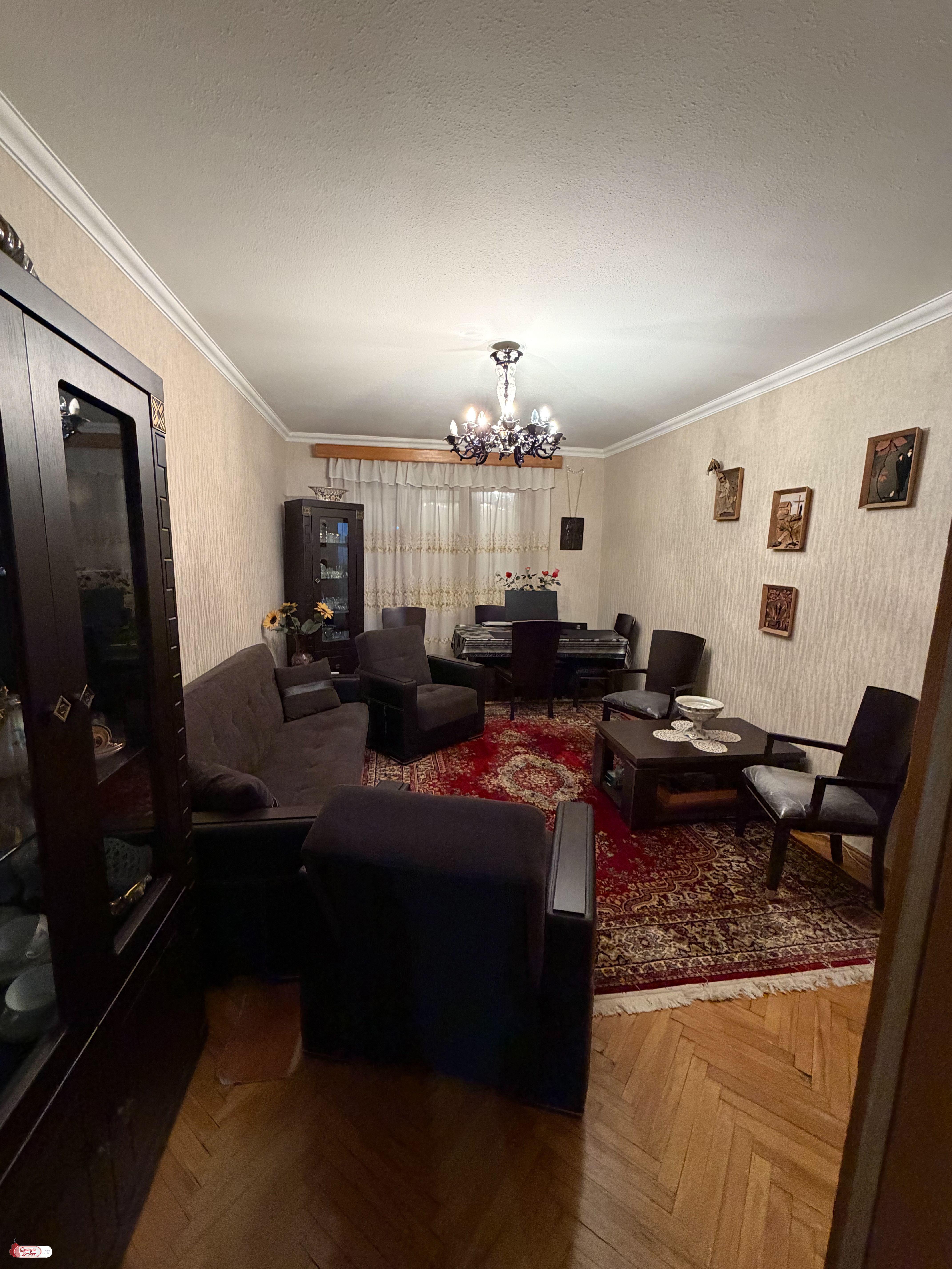 nearly repaired 3-room apartment for sale