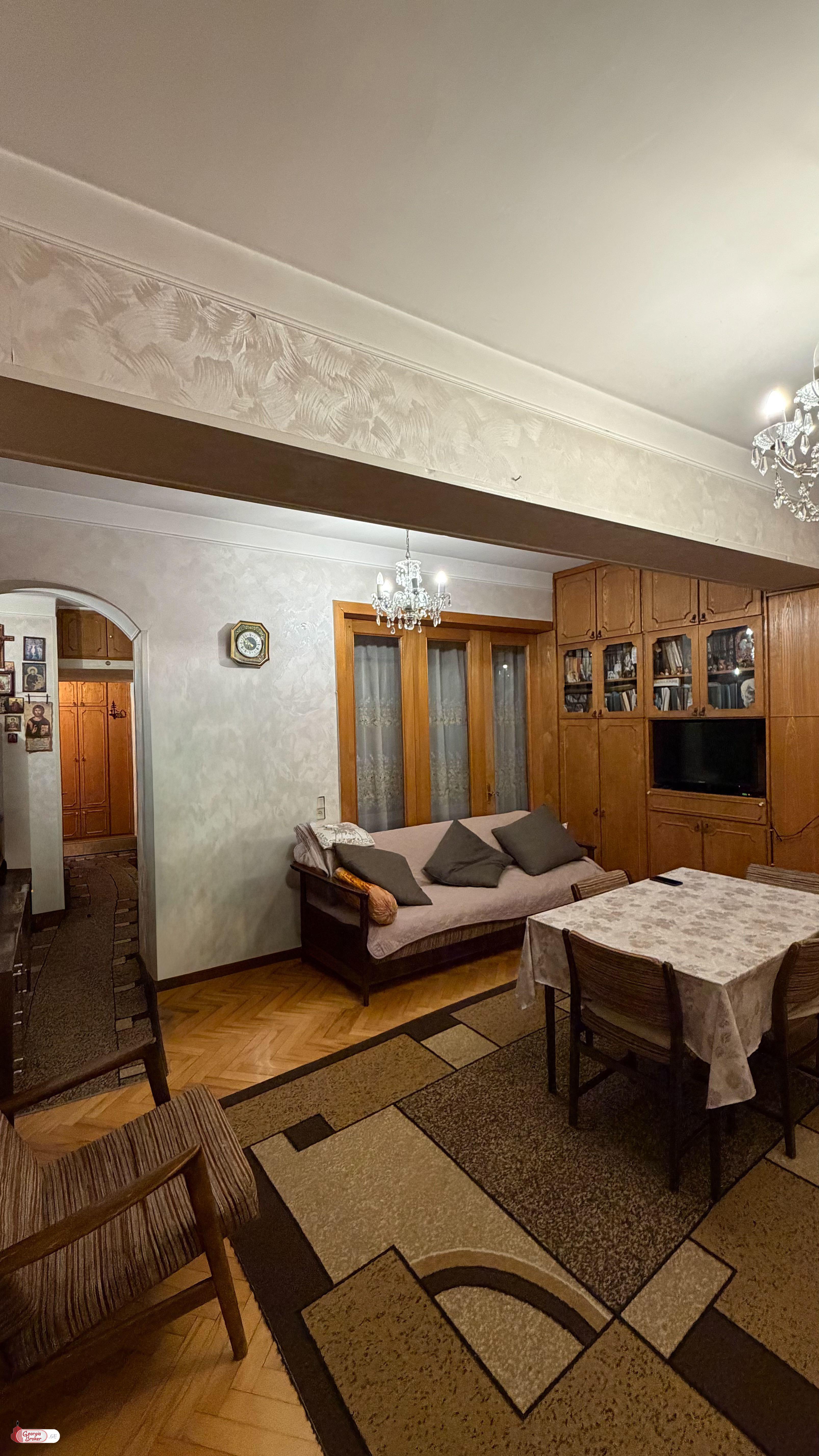 nearly repaired 3-room apartment for sale