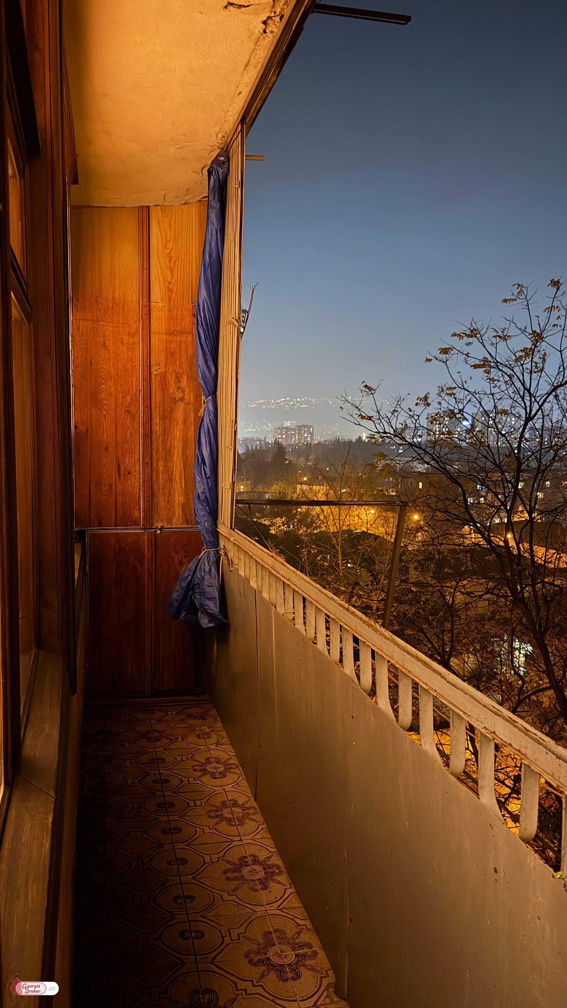 nearly repaired 3-room apartment for sale