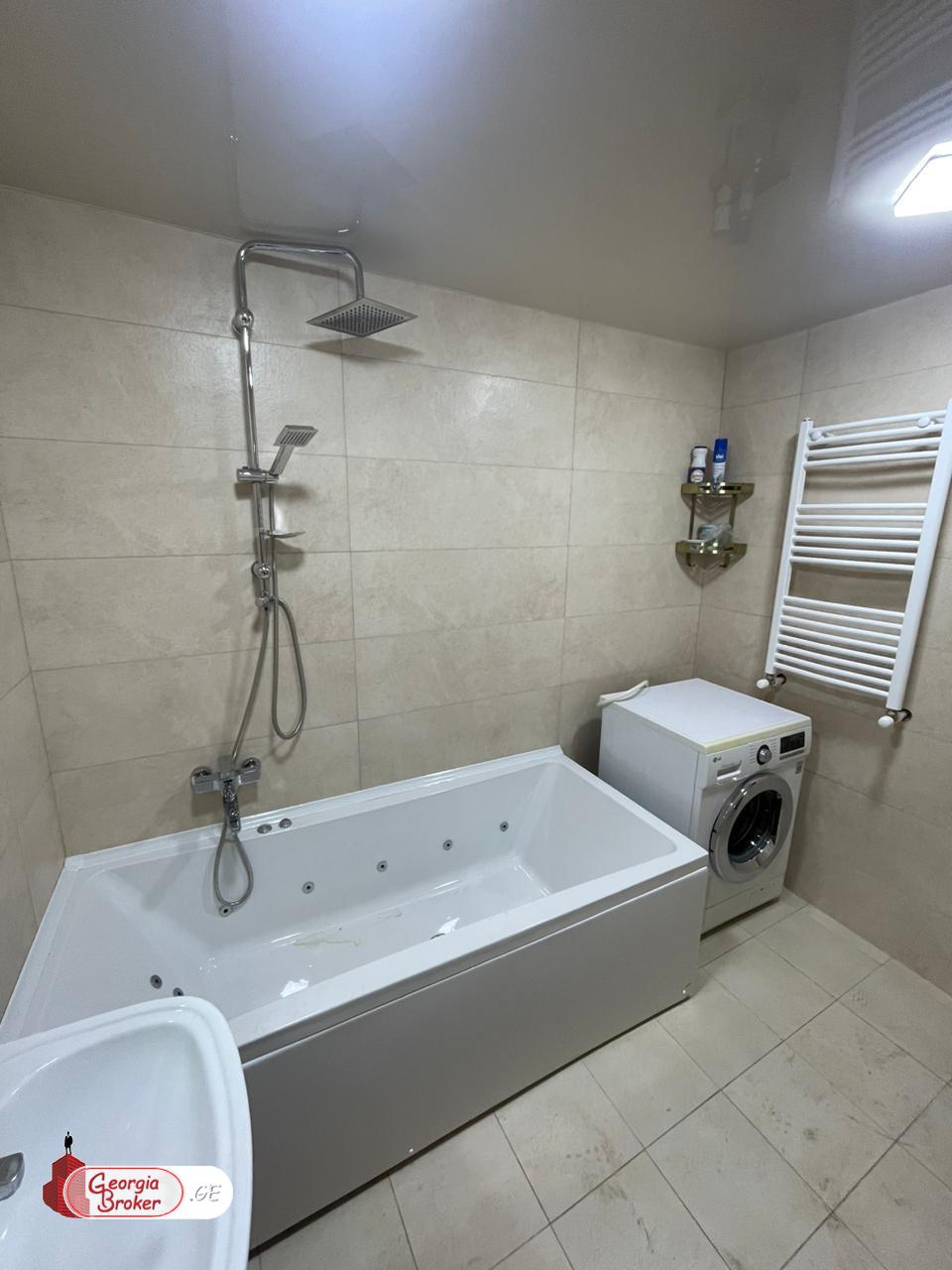 nearly repaired 5-room house for rent