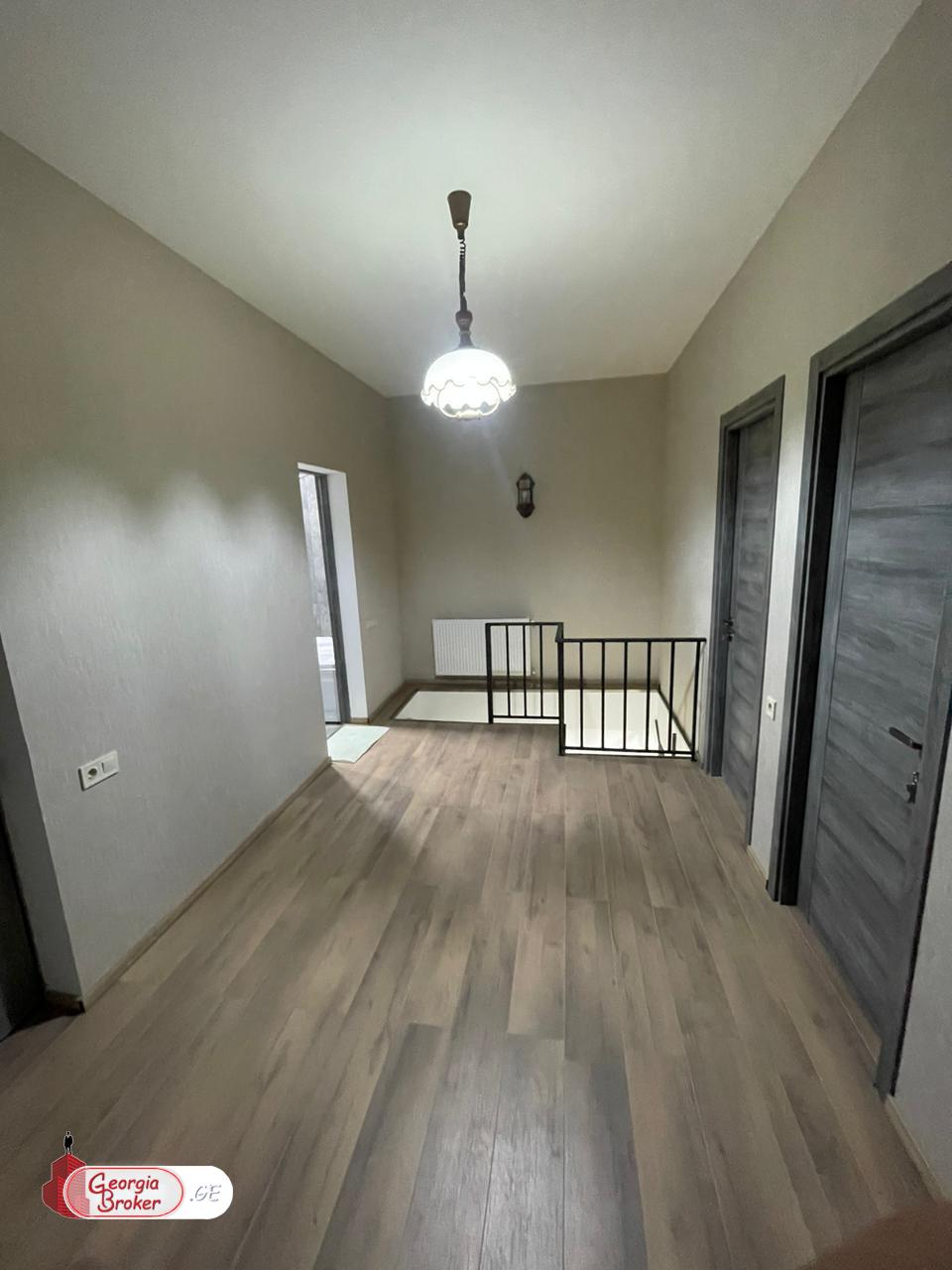 nearly repaired 5-room house for rent