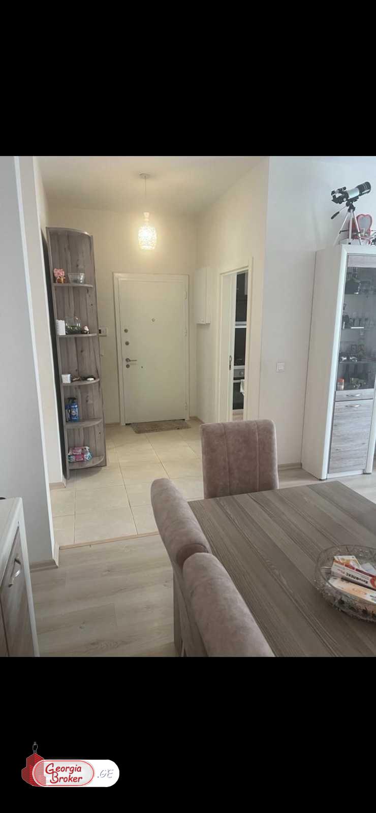 იყიდება ახალი გარემონტებული 3 ოთახიანი ბინა