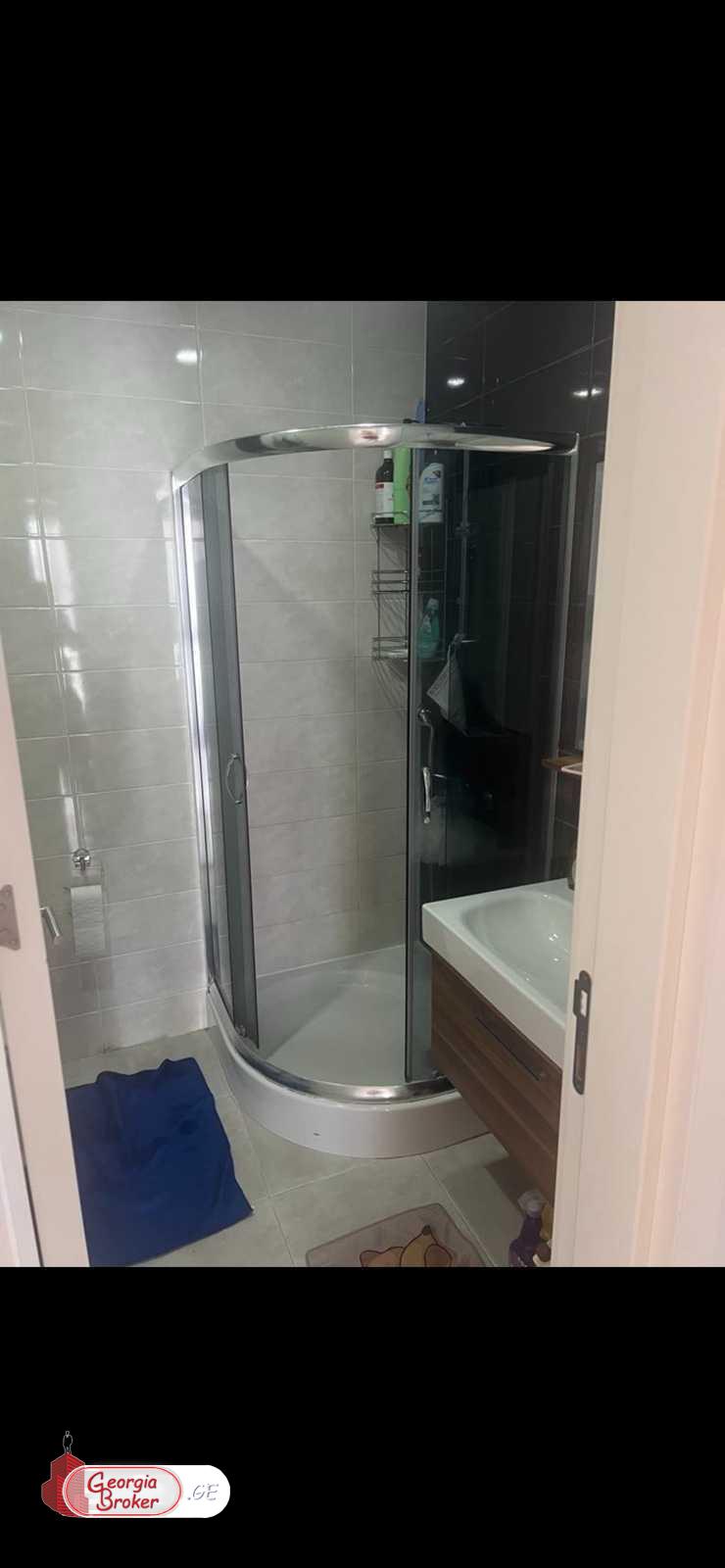იყიდება ახალი გარემონტებული 3 ოთახიანი ბინა