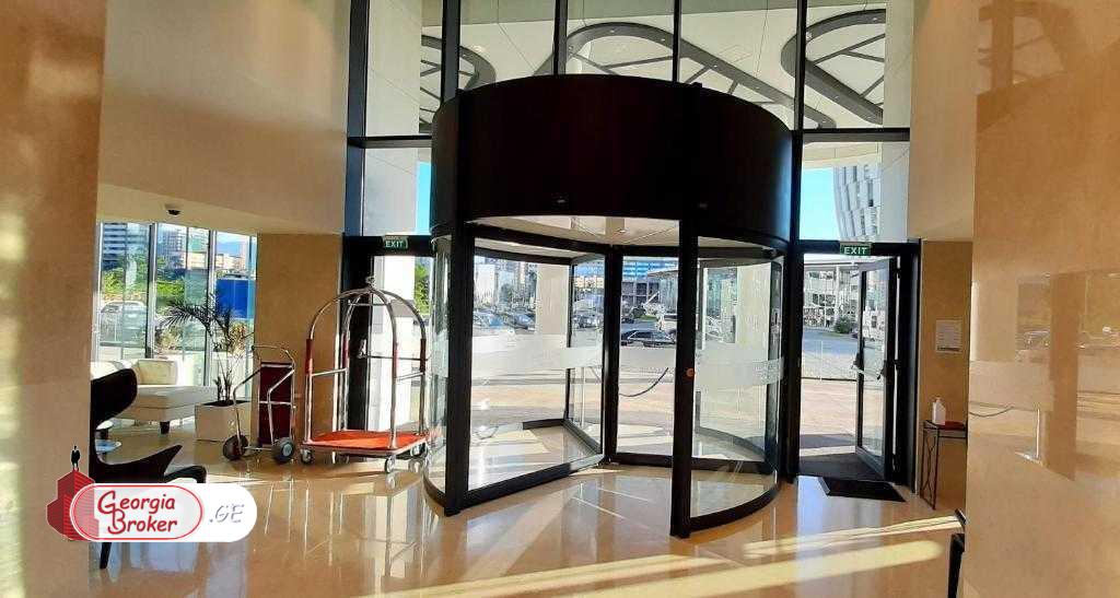 продается квартира с новым ремонтом 1-комната