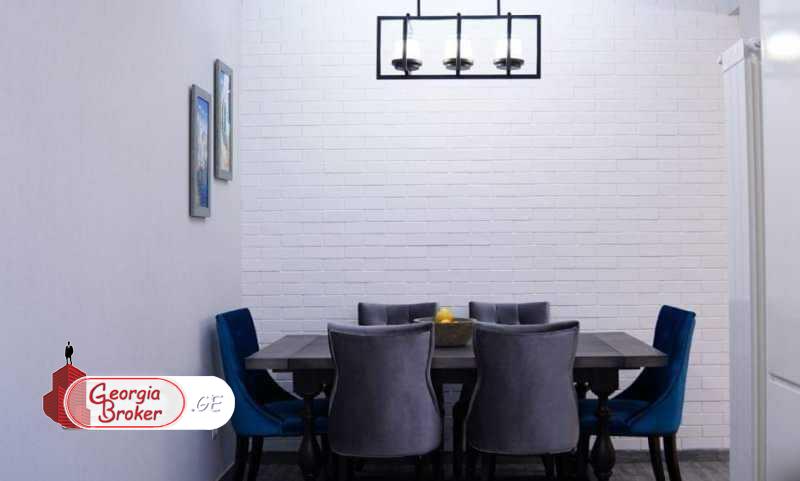 nearly repaired 3-room apartment for sale