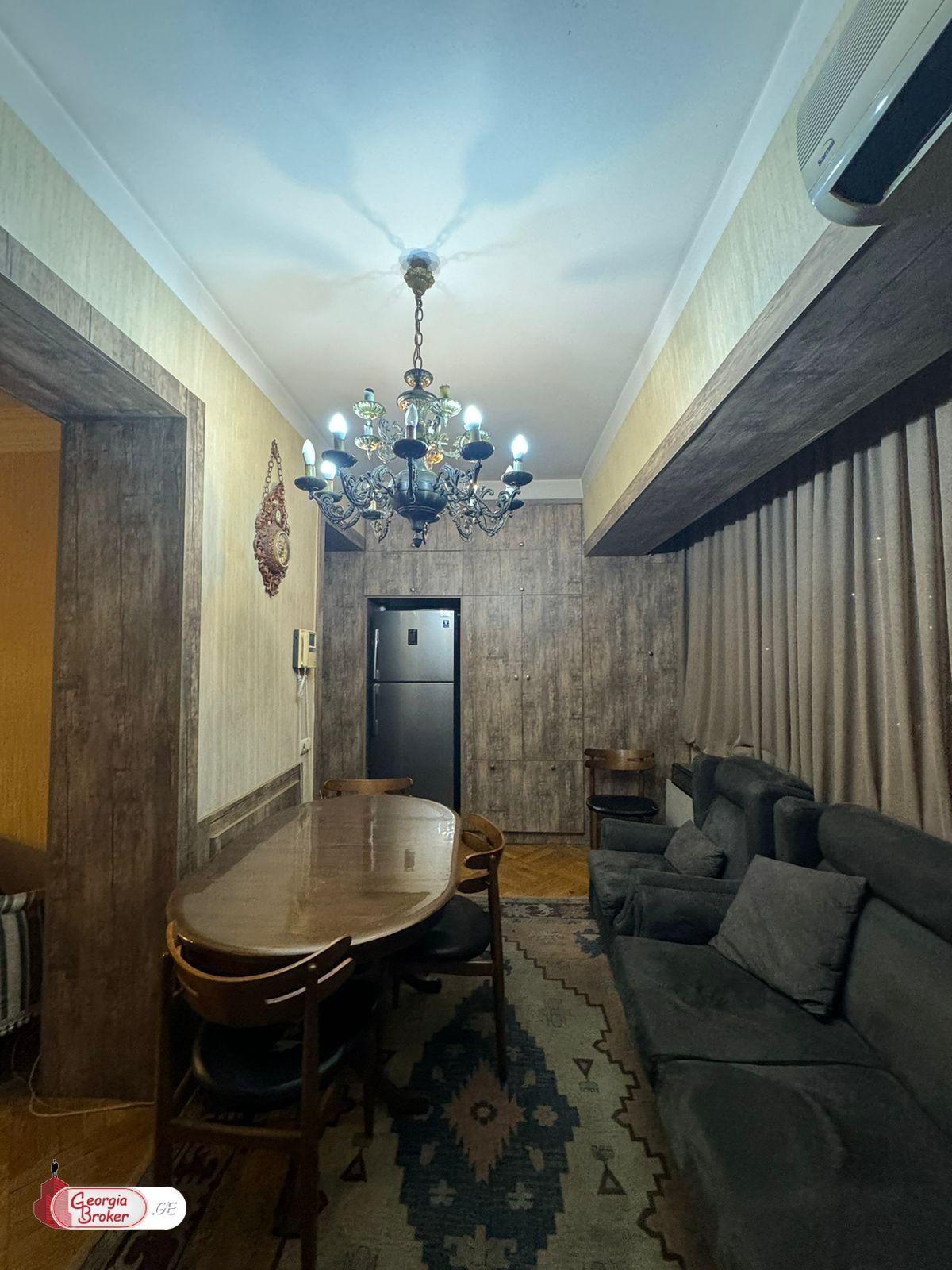 იყიდება ახალი გარემონტებული 4 ოთახიანი ბინა