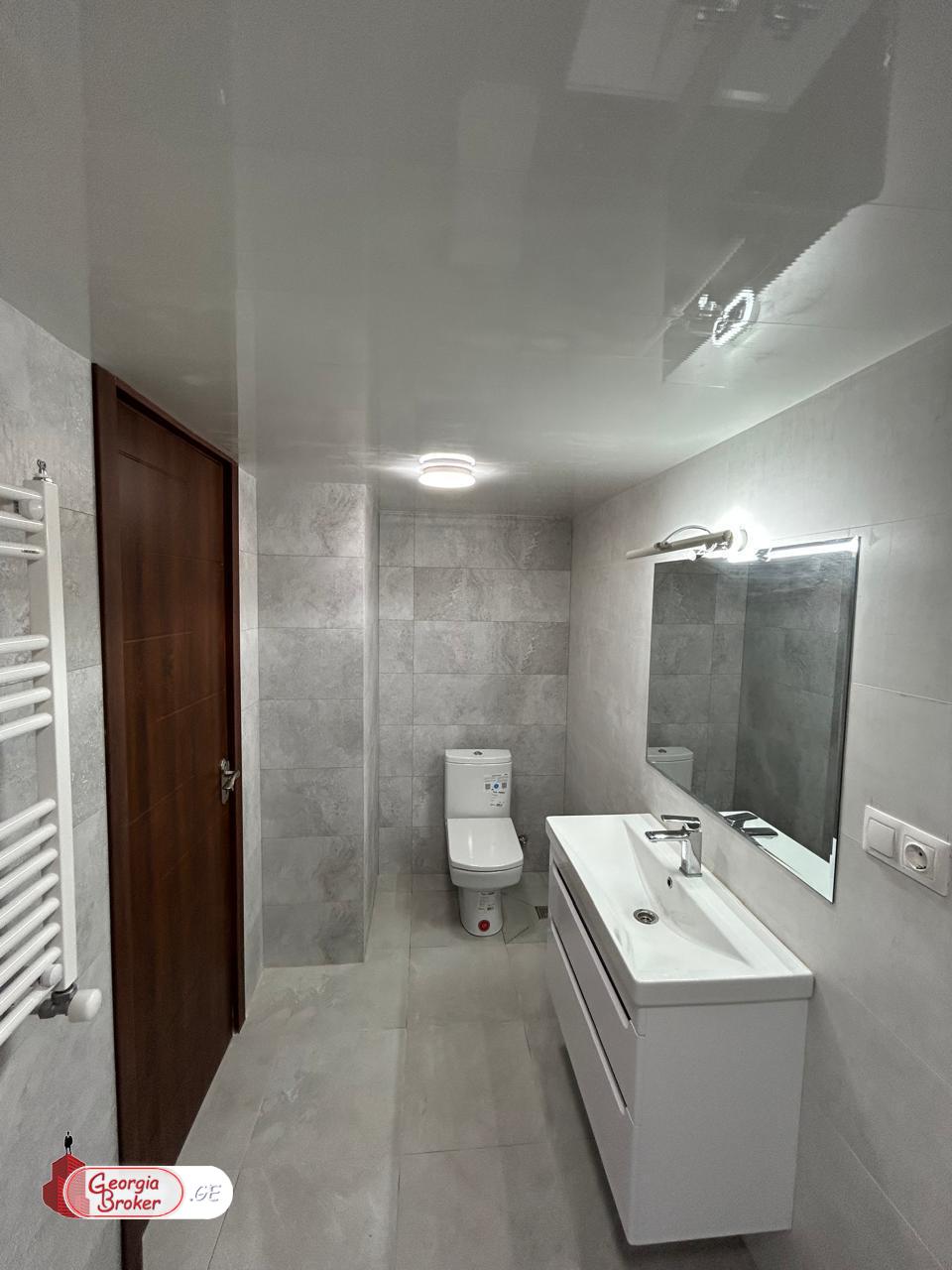 продается офис с новым ремонтом