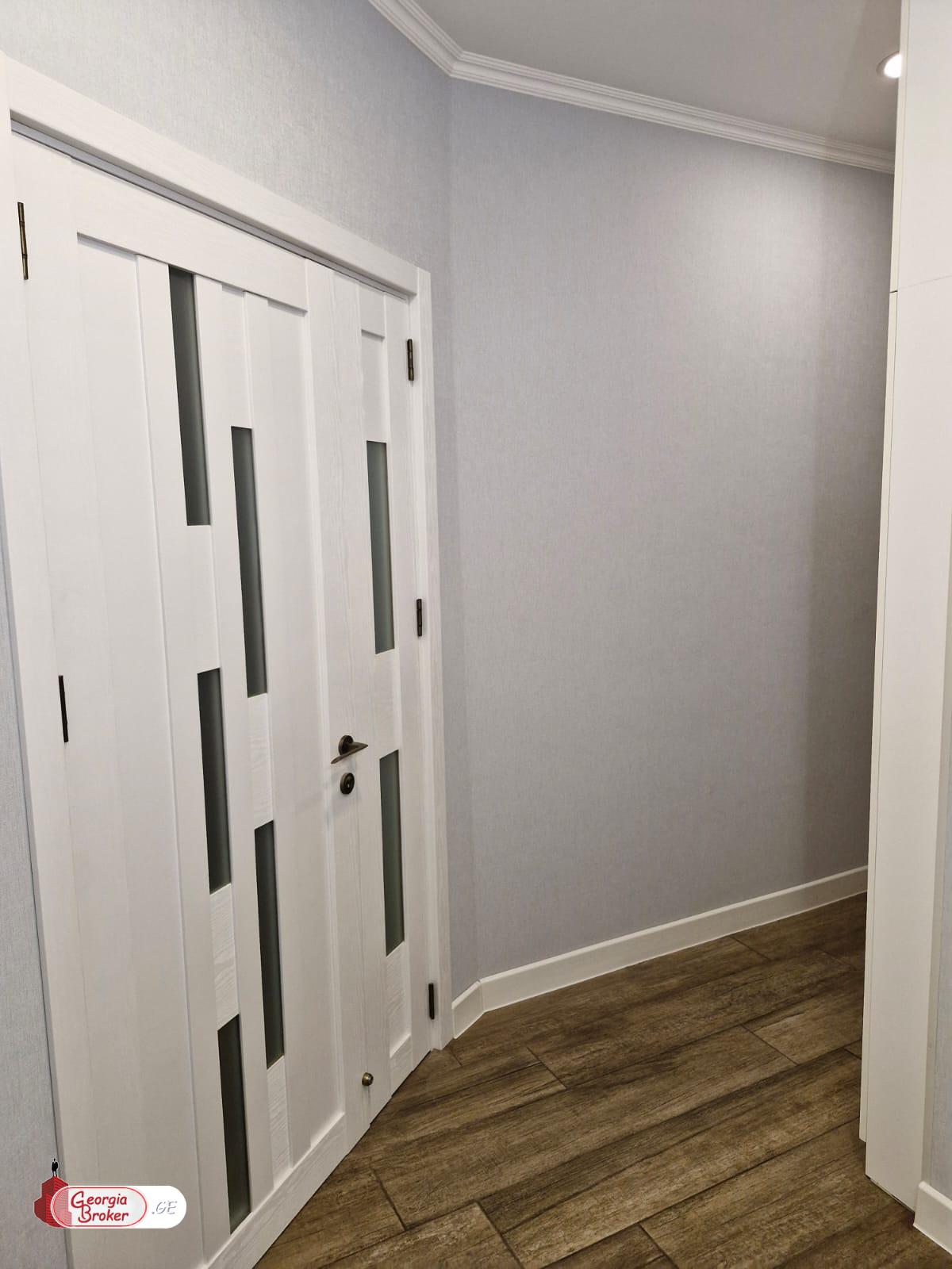 продается квартира с новым ремонтом 3-комнаты