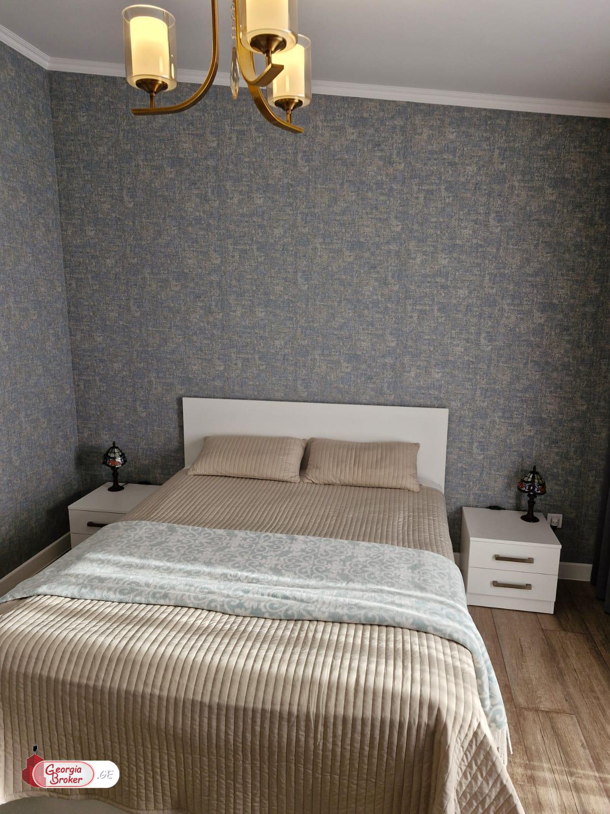 продается квартира с новым ремонтом 3-комнаты