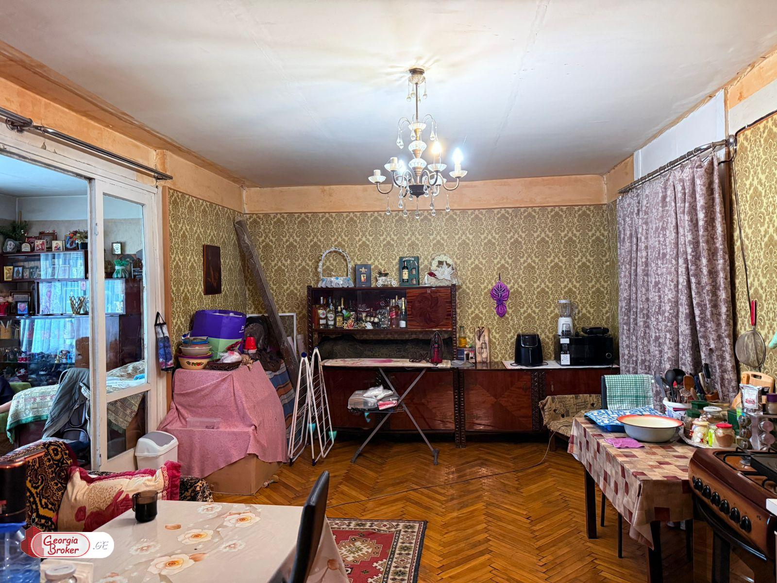 nearly repaired 4-room apartment for sale