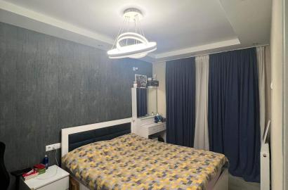 продается квартира с новым ремонтом 4-комнаты