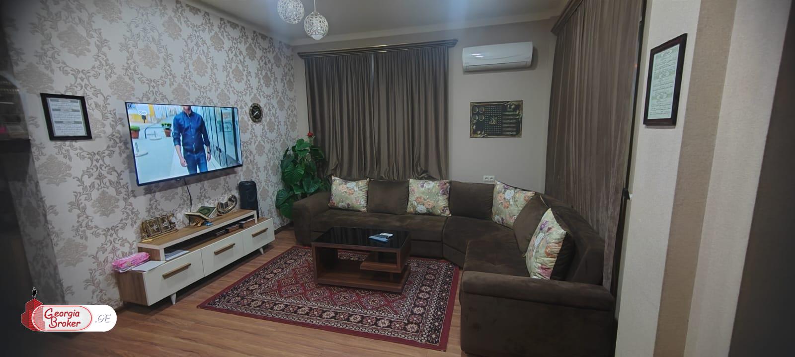 იყიდება ახალი გარემონტებული 4 ოთახიანი სახლი