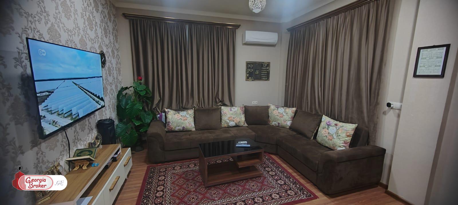 იყიდება ახალი გარემონტებული 4 ოთახიანი სახლი