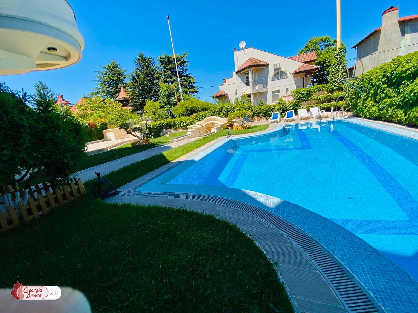 nearly repaired 10-room house for sale