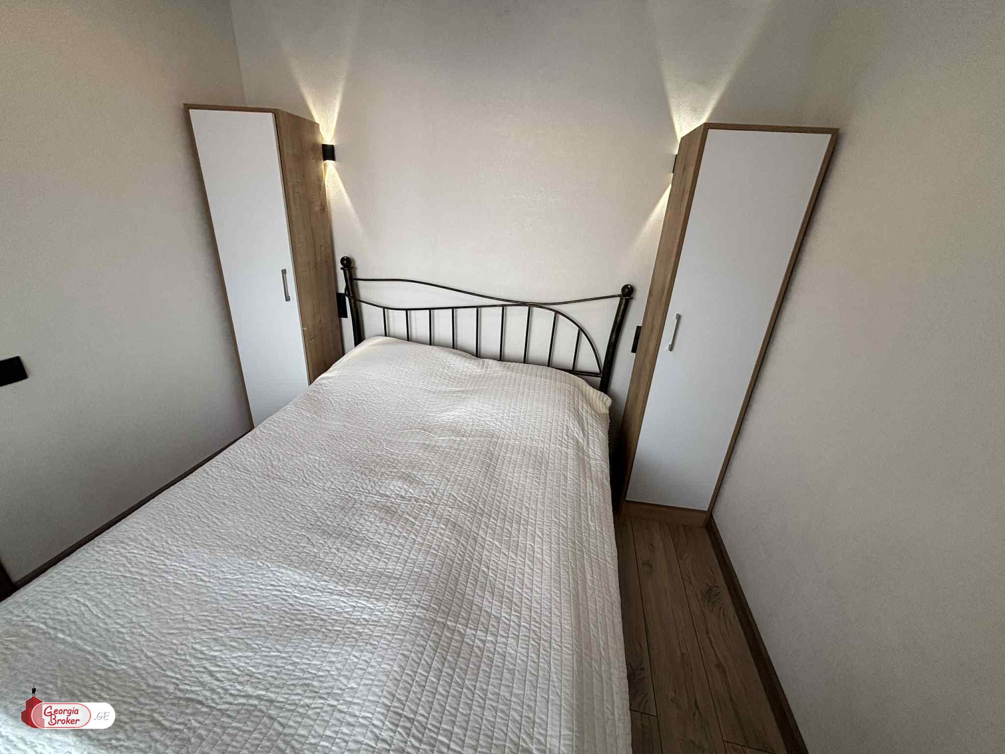 nearly repaired 3-room apartment for sale