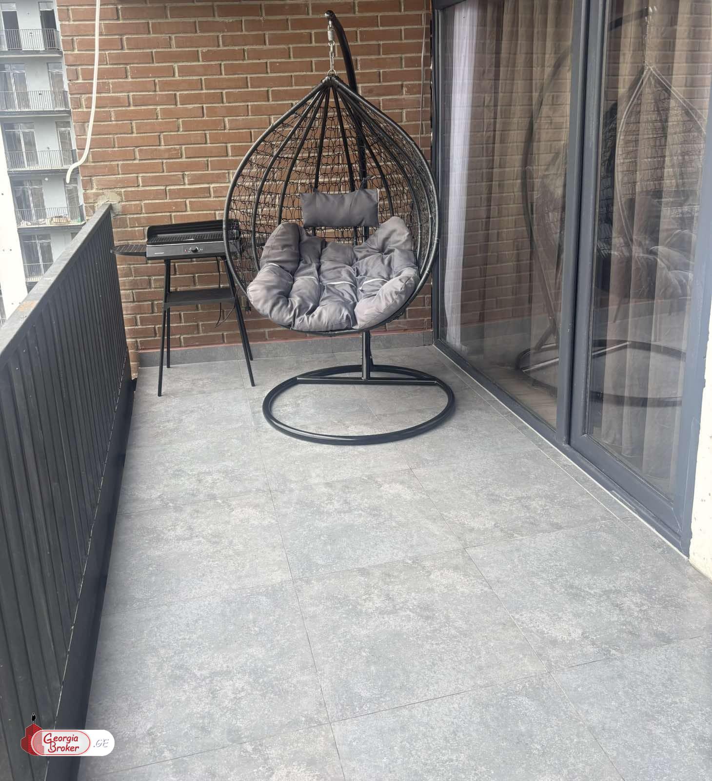 nearly repaired 3-room apartment for sale