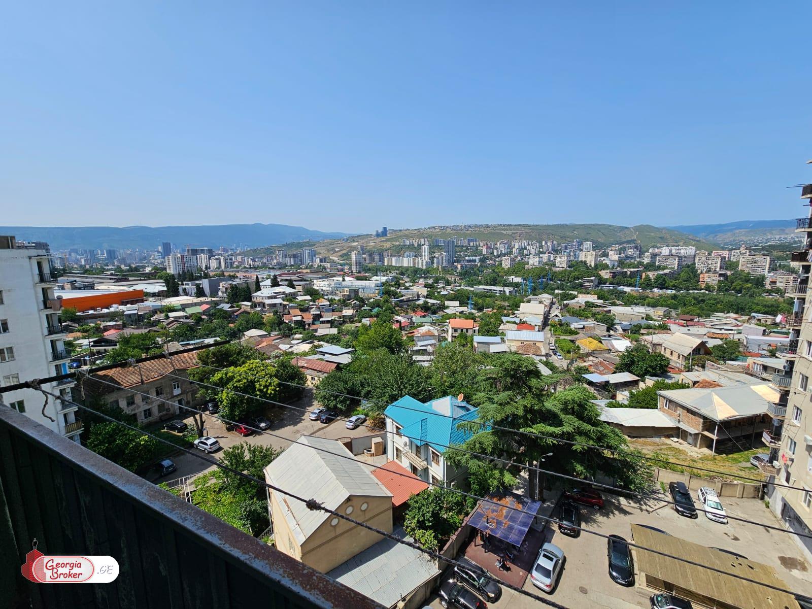 nearly repaired 3-room apartment for sale