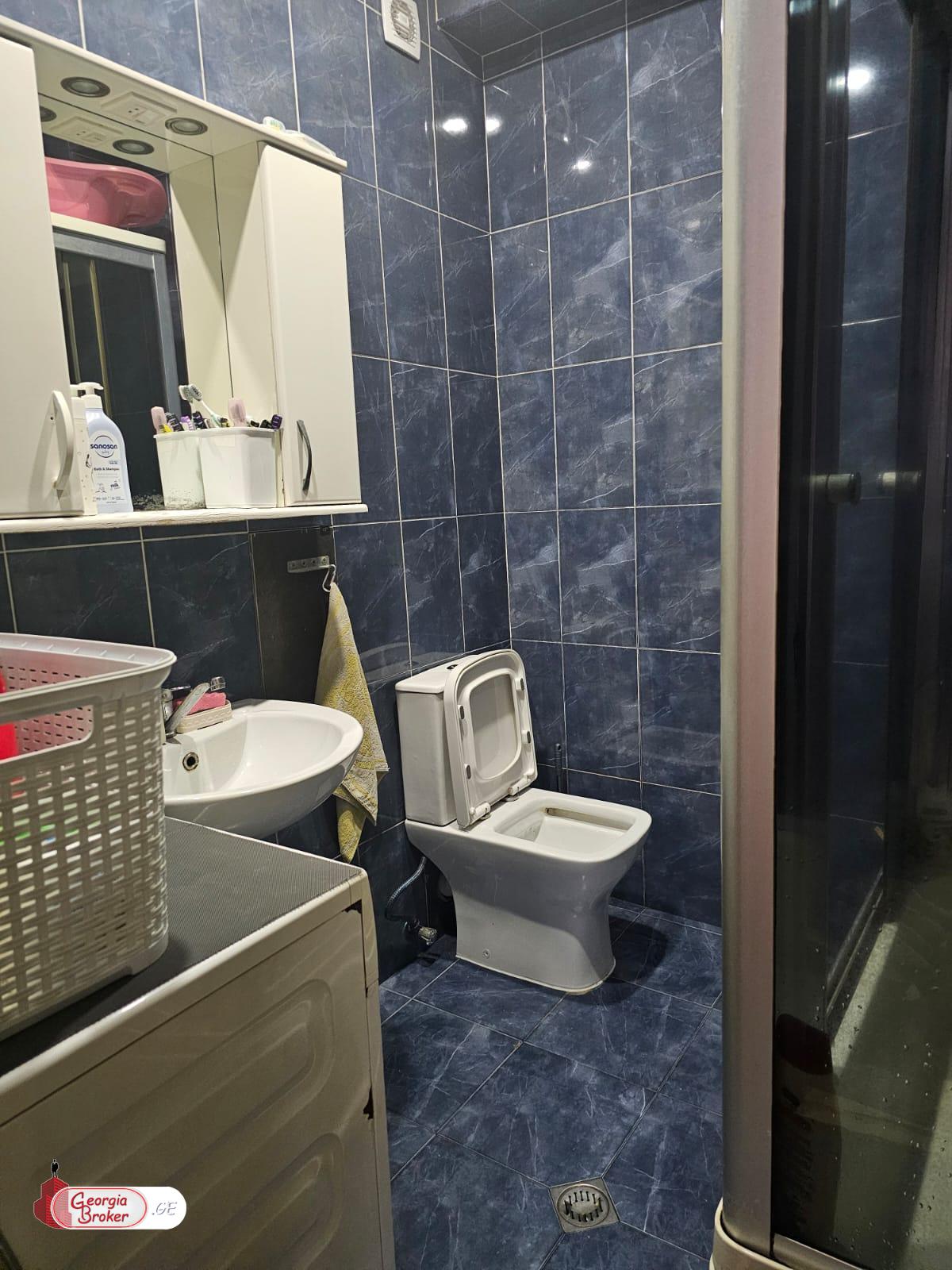 nearly repaired 3-room apartment for sale