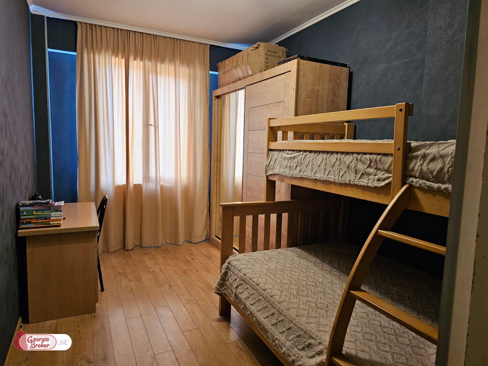 nearly repaired 3-room apartment for sale