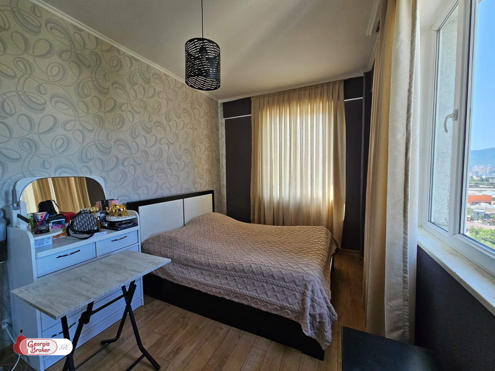 nearly repaired 3-room apartment for sale