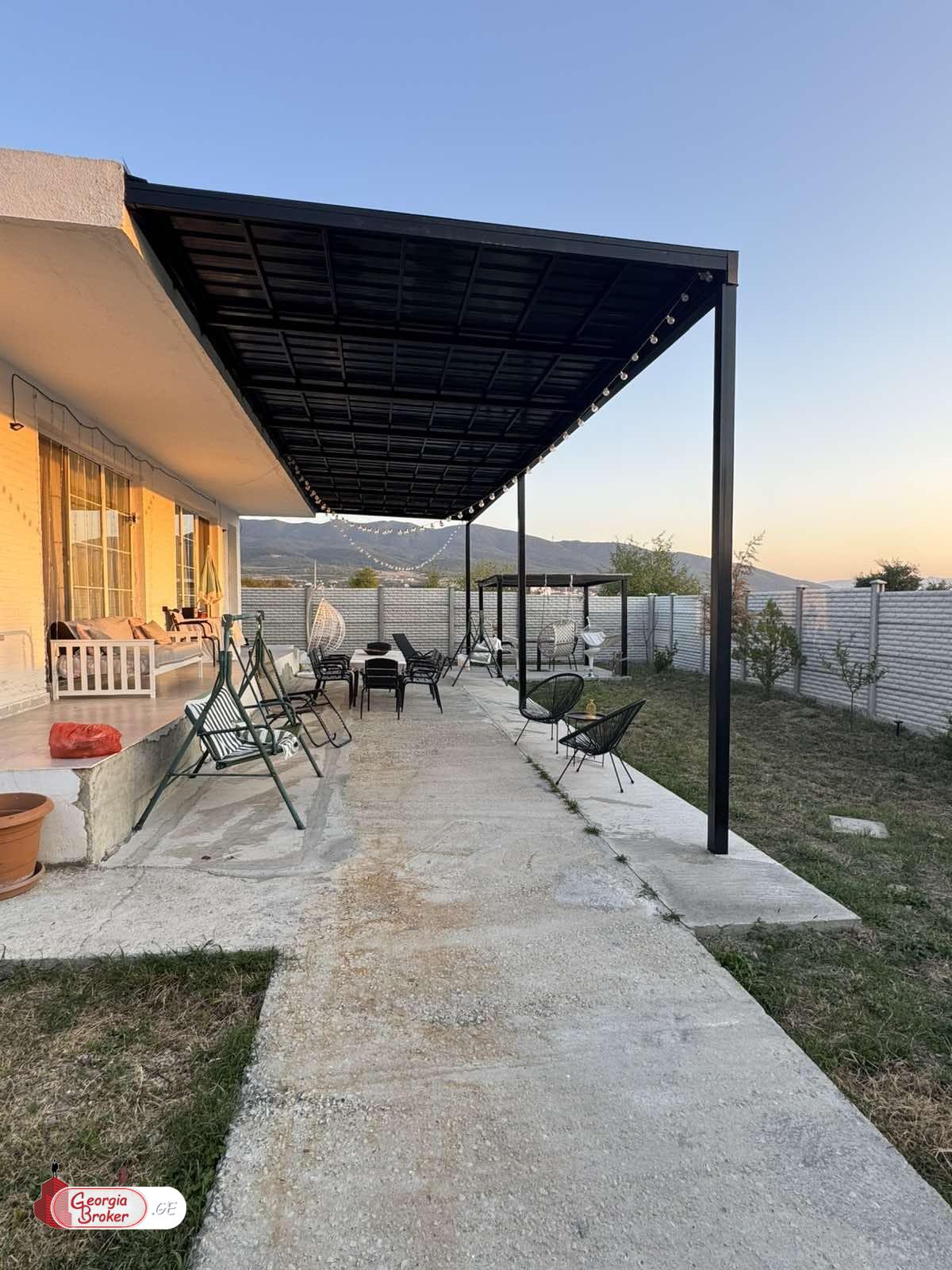 nearly repaired 5-room house for sale