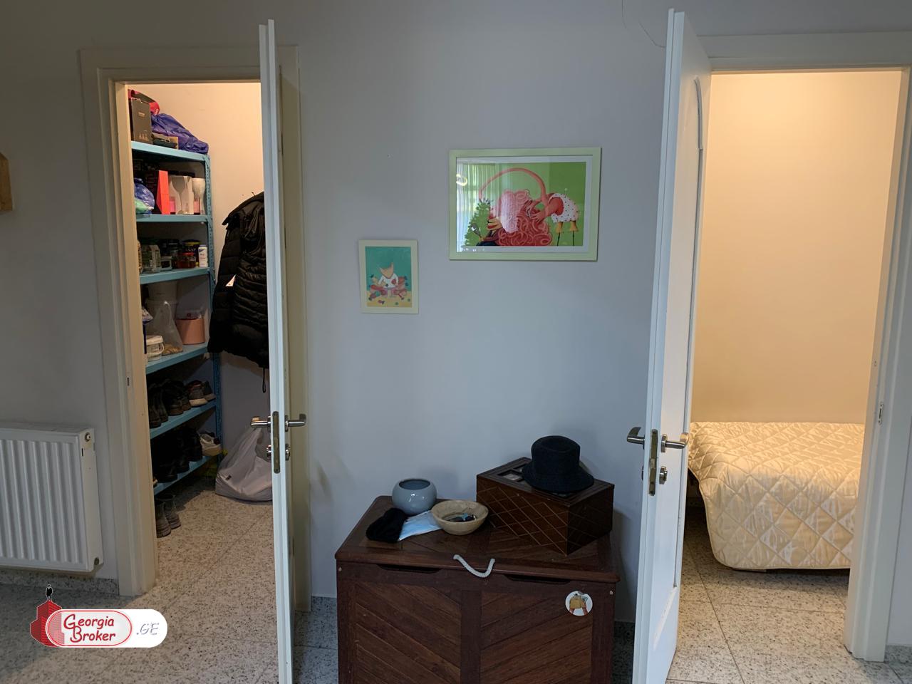 nearly repaired 4-room apartment for sale