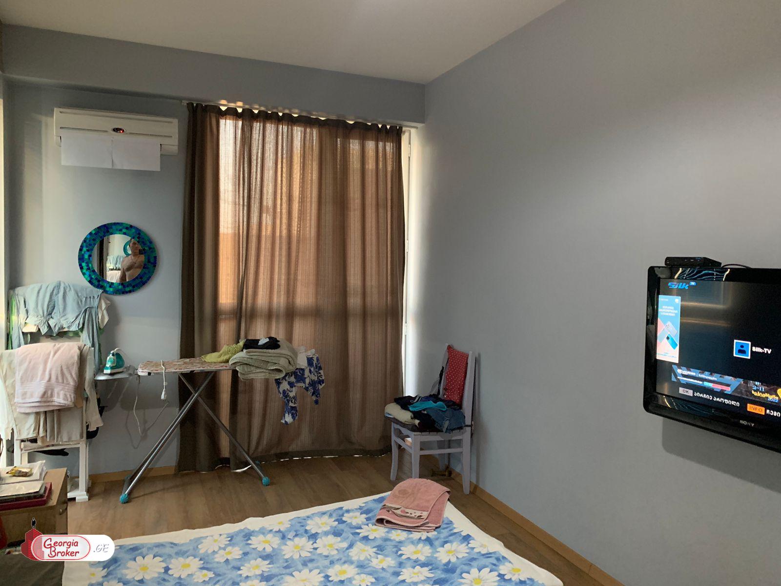 nearly repaired 4-room apartment for sale