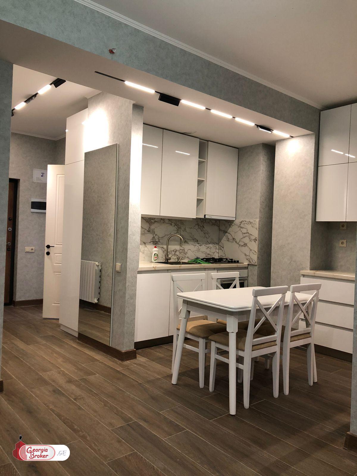 nearly repaired 2-room apartment for sale