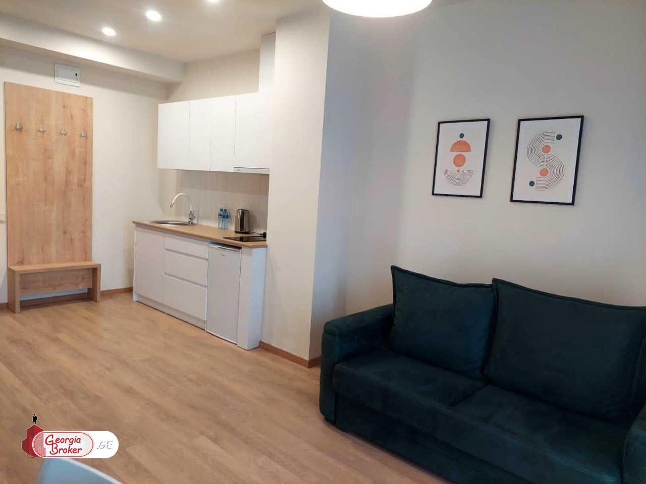 nearly repaired 2-room apartment for sale