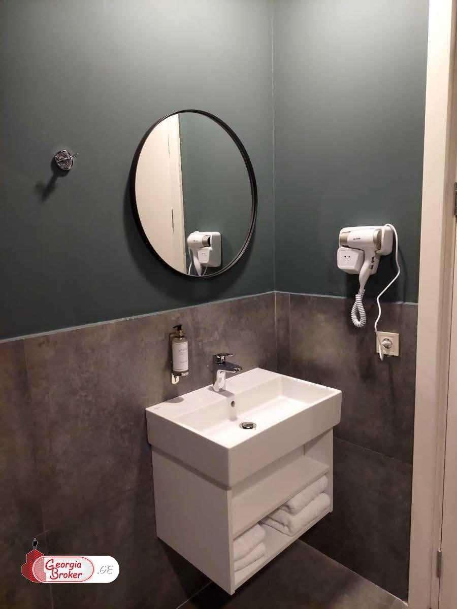 nearly repaired 2-room apartment for sale