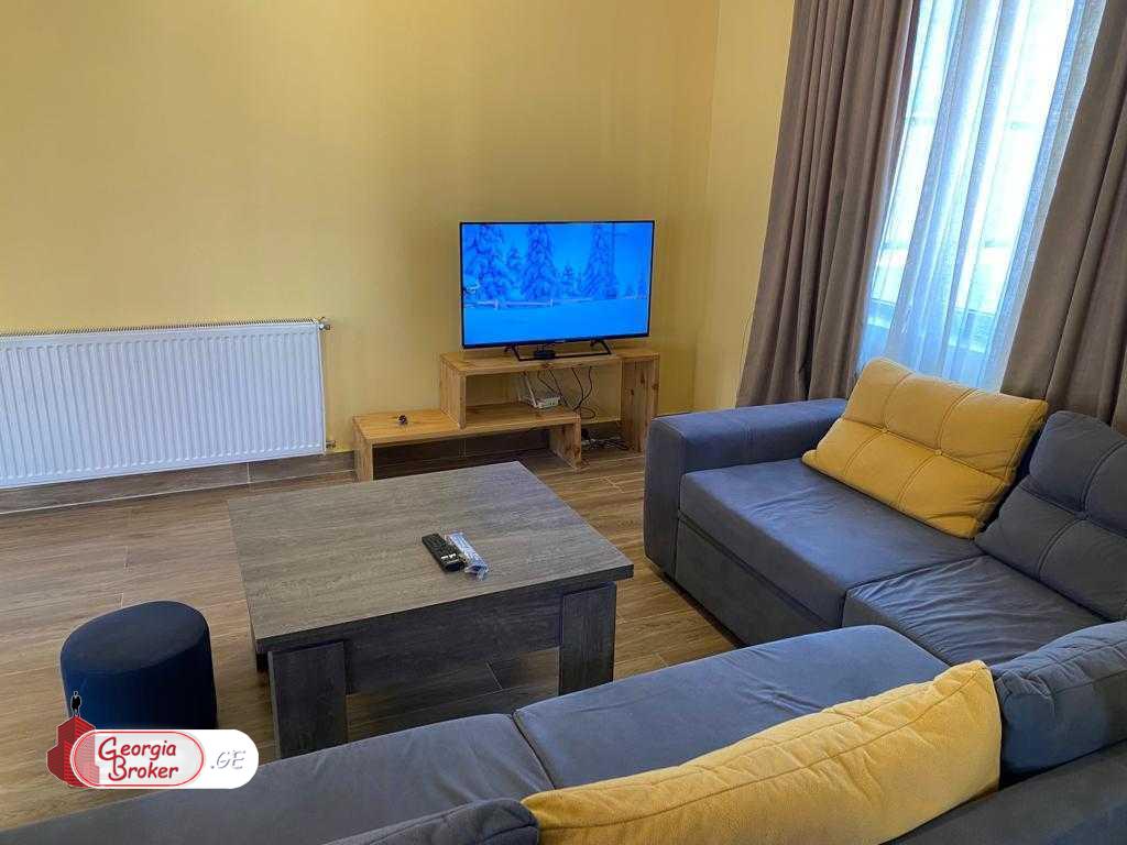 იყიდება ახალი გარემონტებული 3 ოთახიანი სახლი