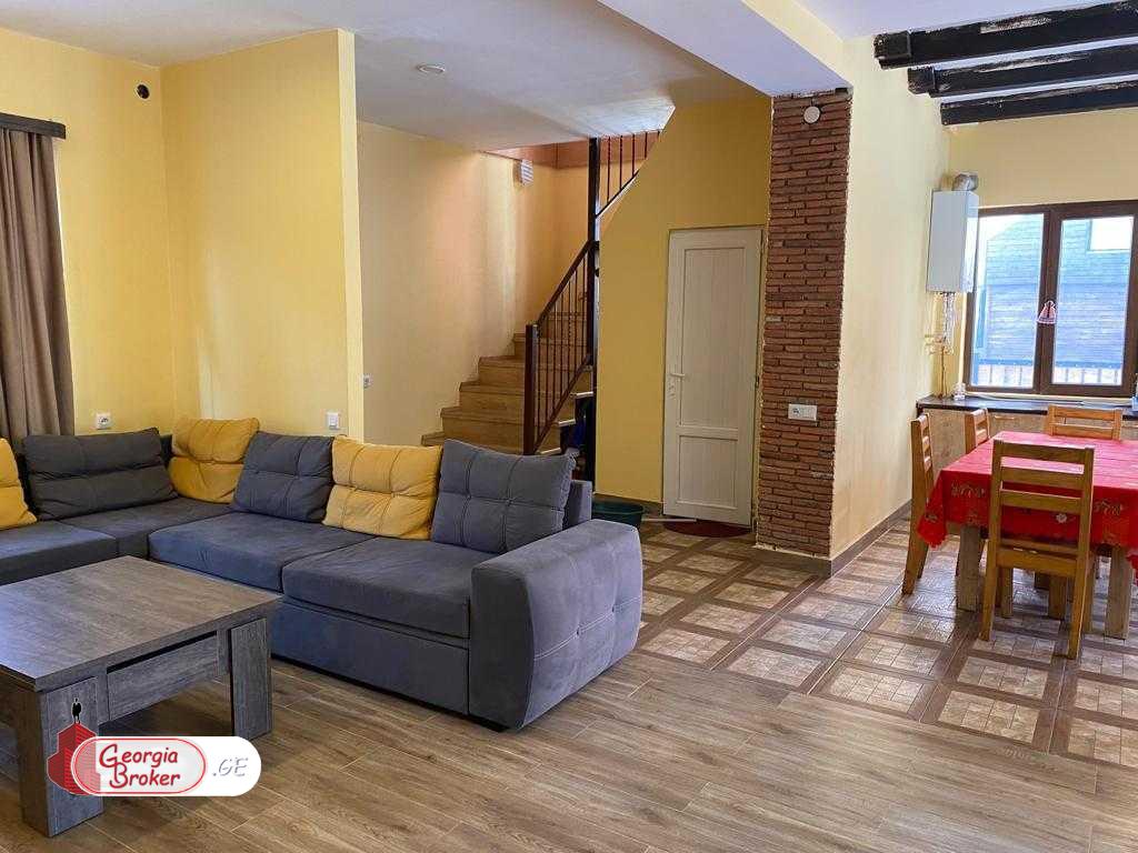 იყიდება ახალი გარემონტებული 3 ოთახიანი სახლი