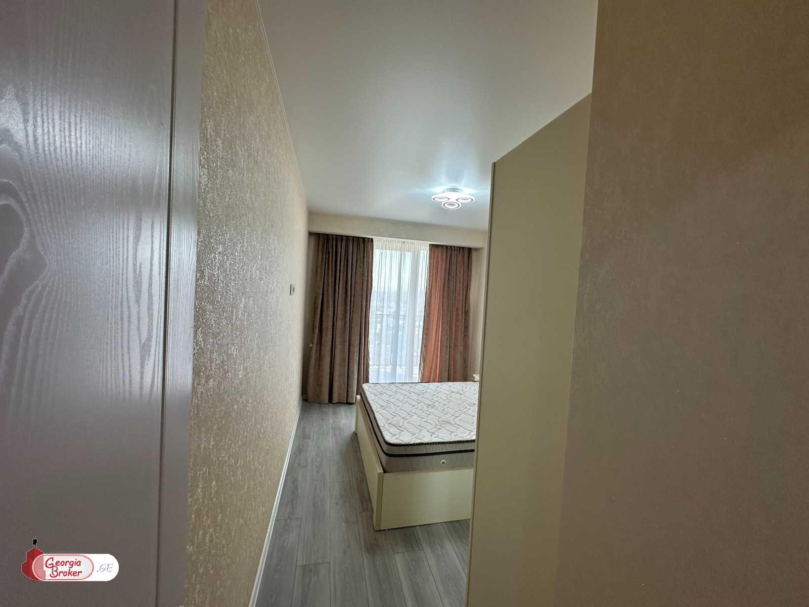 nearly repaired 2-room apartment for rent