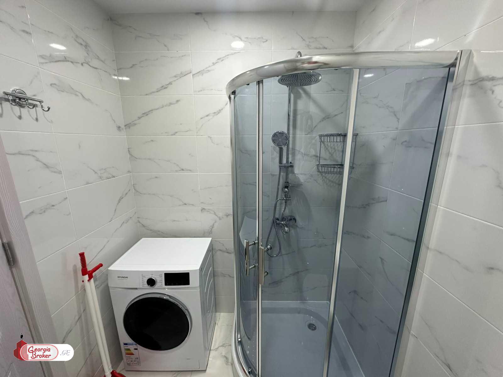 nearly repaired 2-room apartment for rent