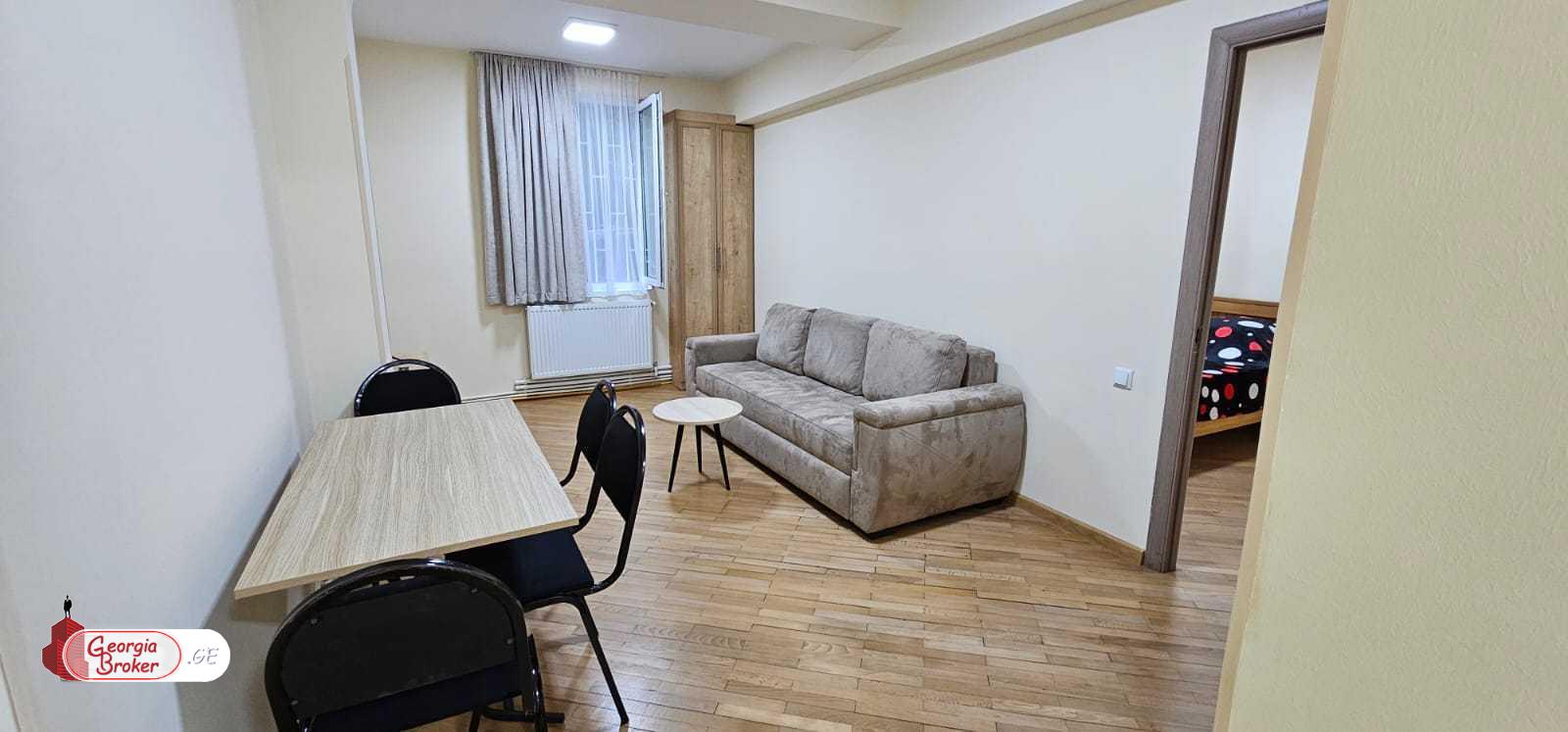 продается квартира с новым ремонтом 3-комнаты