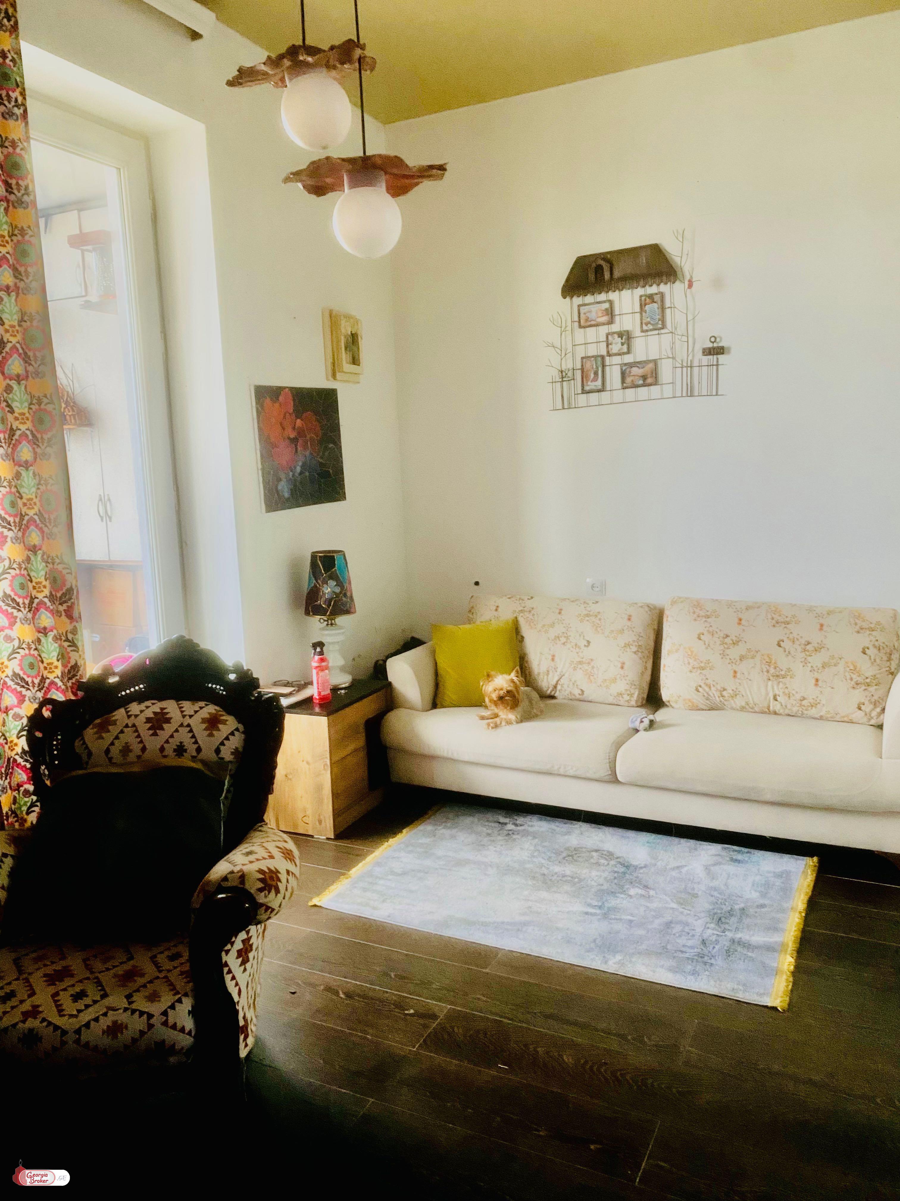 продается квартира с новым ремонтом 3-комнаты