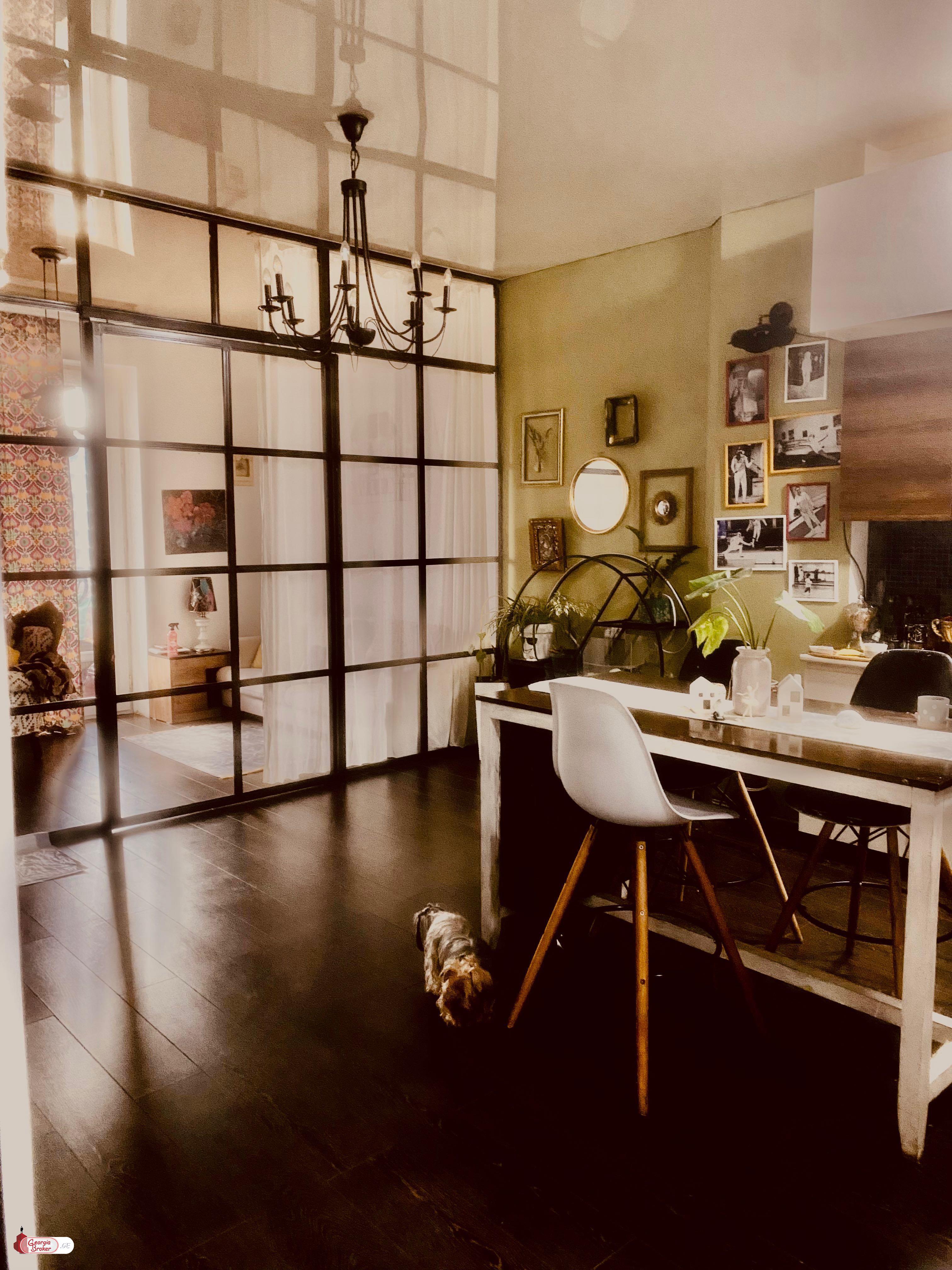 продается квартира с новым ремонтом 3-комнаты