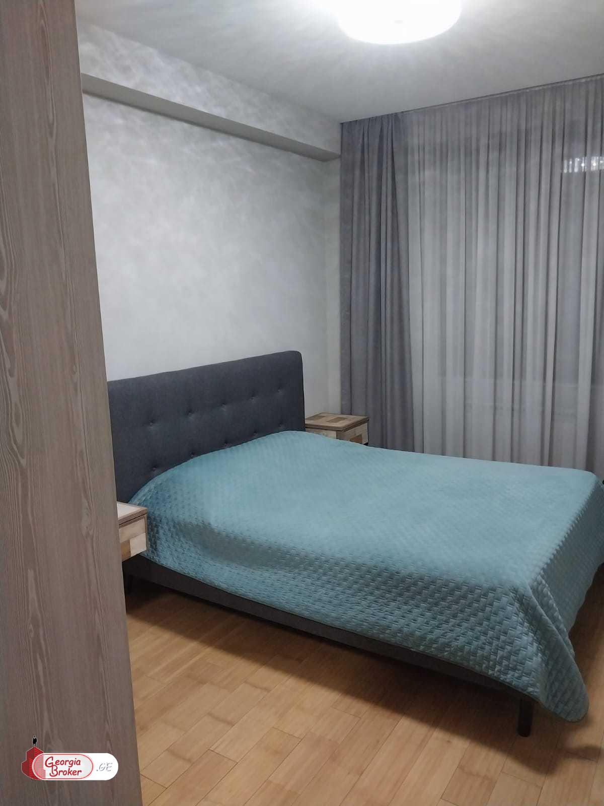 продается квартира с новым ремонтом 3-комнаты